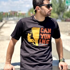 تیشرت با طرح دره نوردی