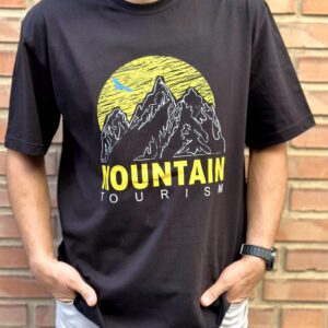 تیشرت با طرح کوه نوردی